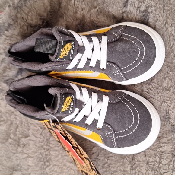 Vans, Toddler Size 8c - Picture 2 of 9